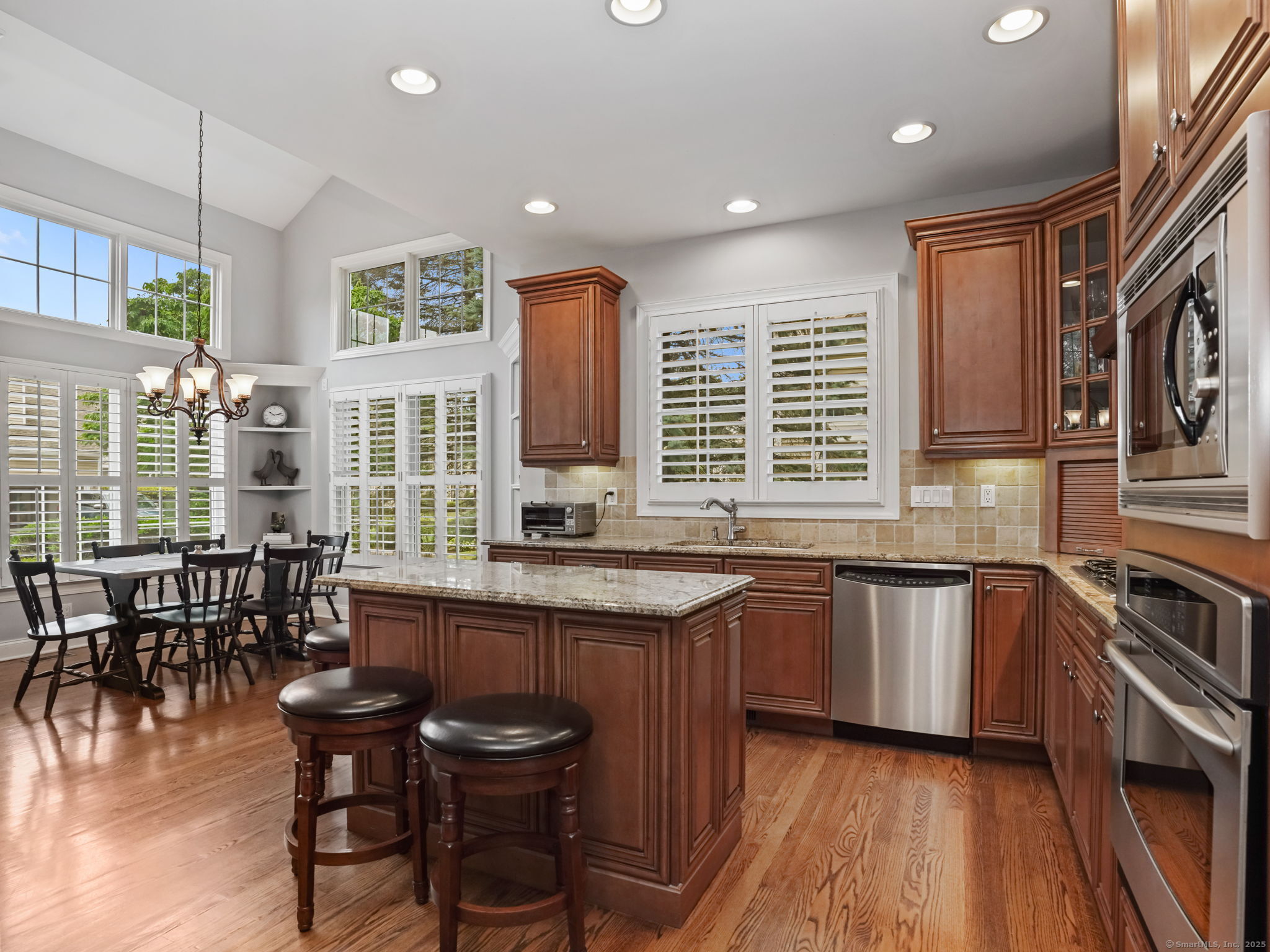 7 Regency Circle 7