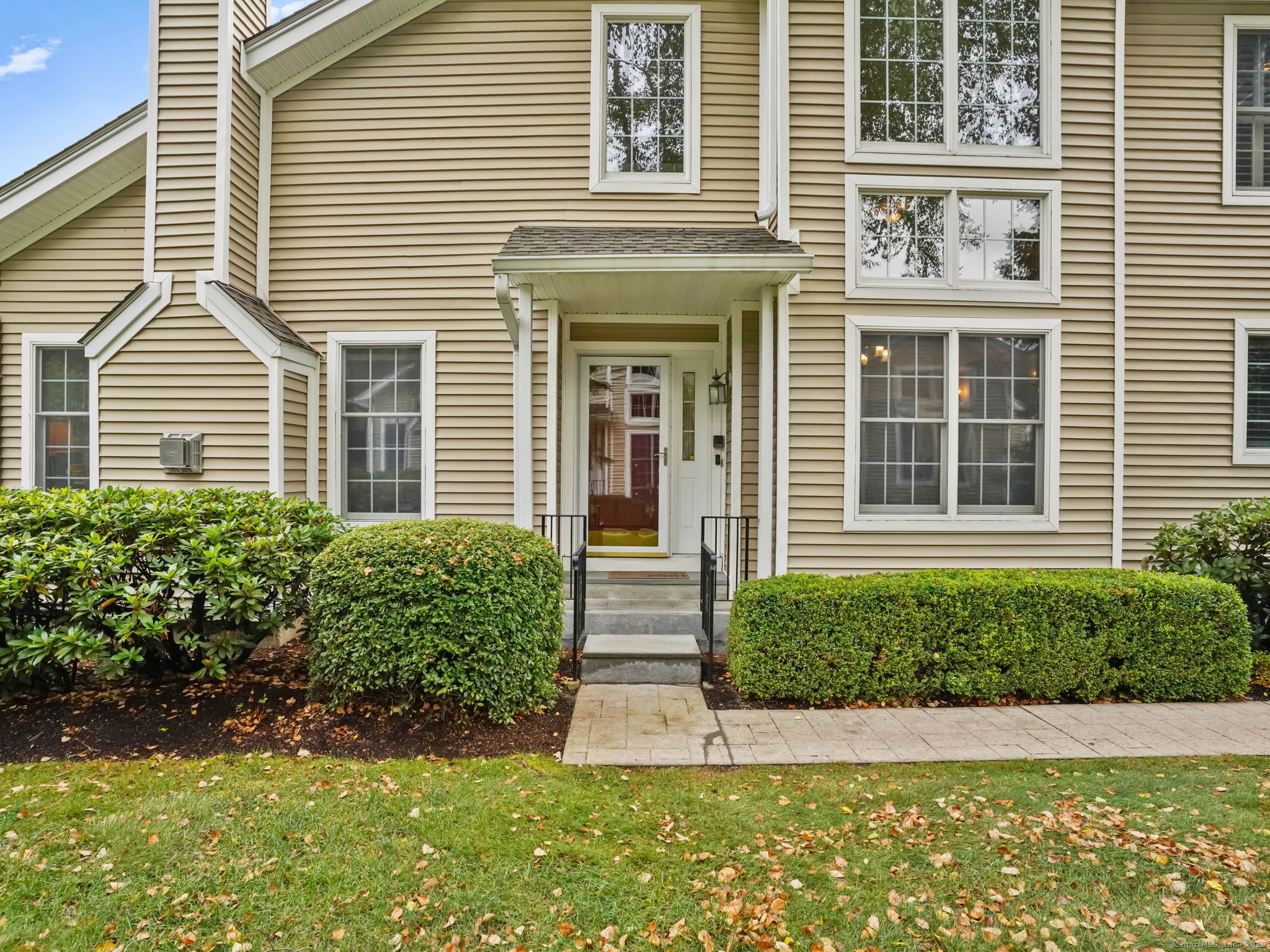 7 Regency Circle 7