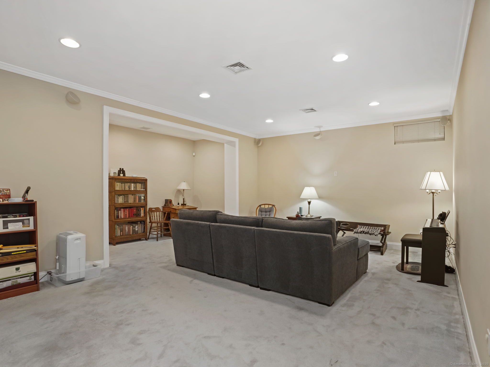 7 Regency Circle 7