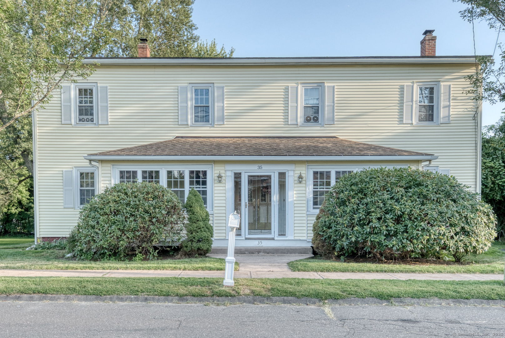 35 Niles Road