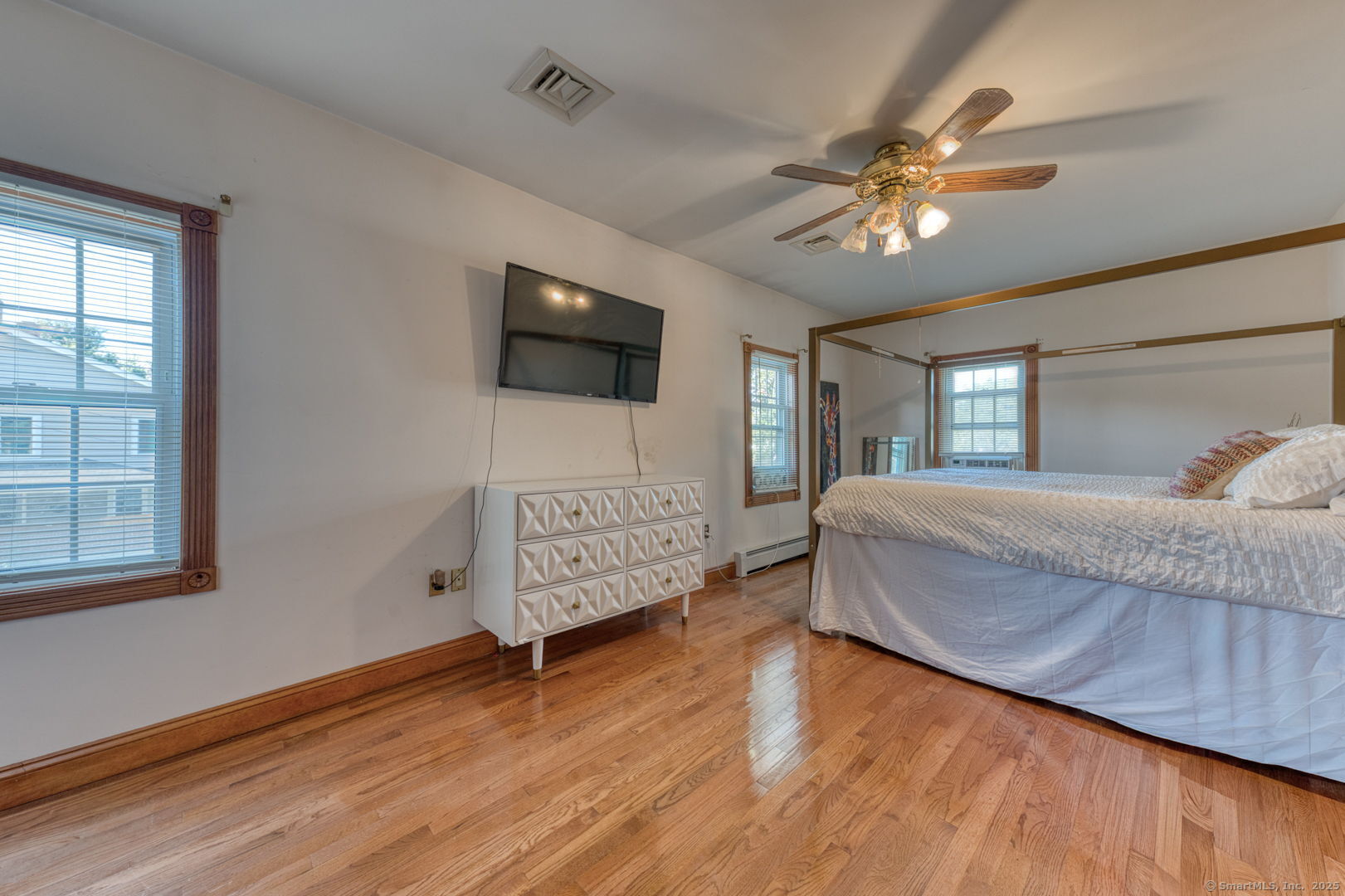 35 Niles Road
