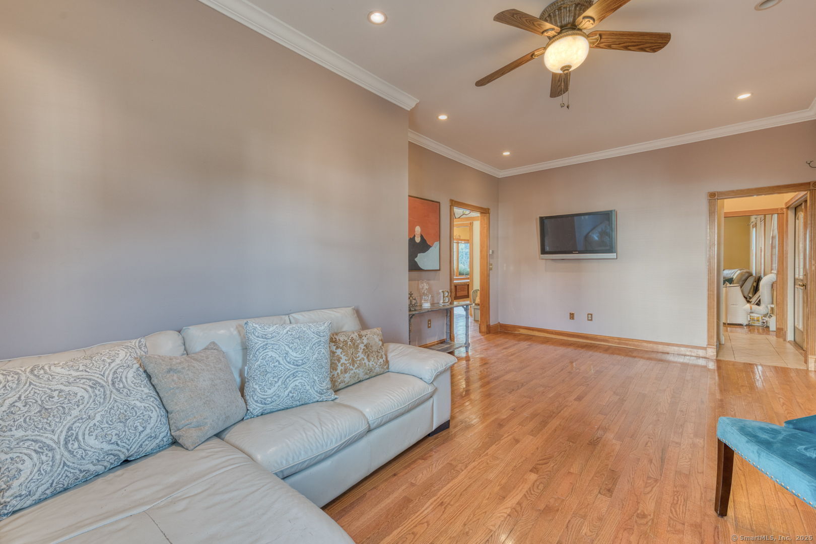 35 Niles Road