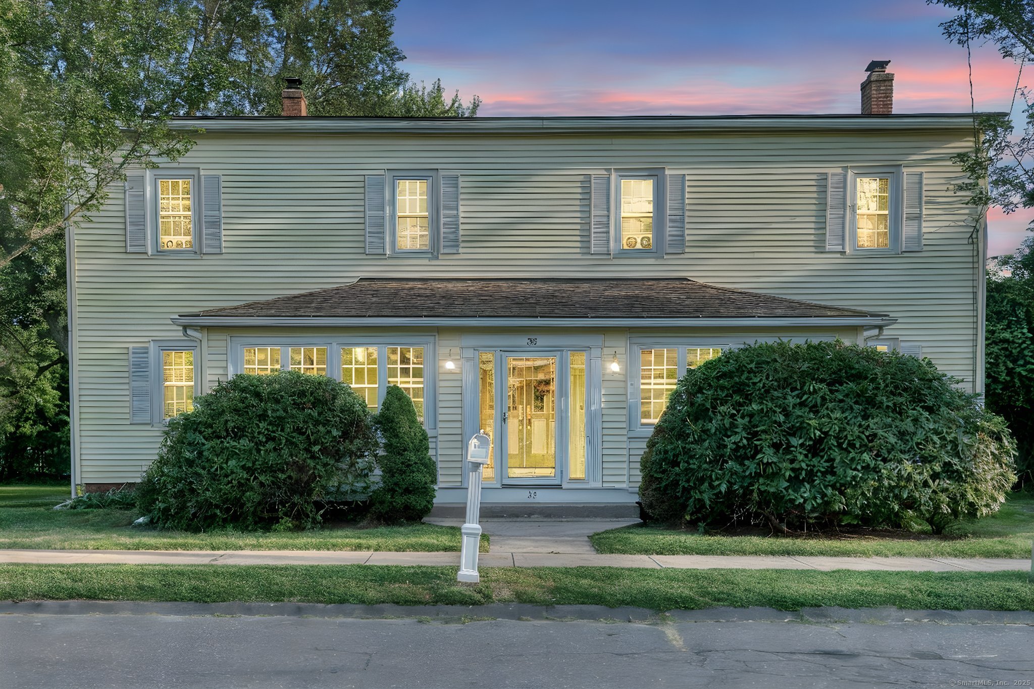 35 Niles Road