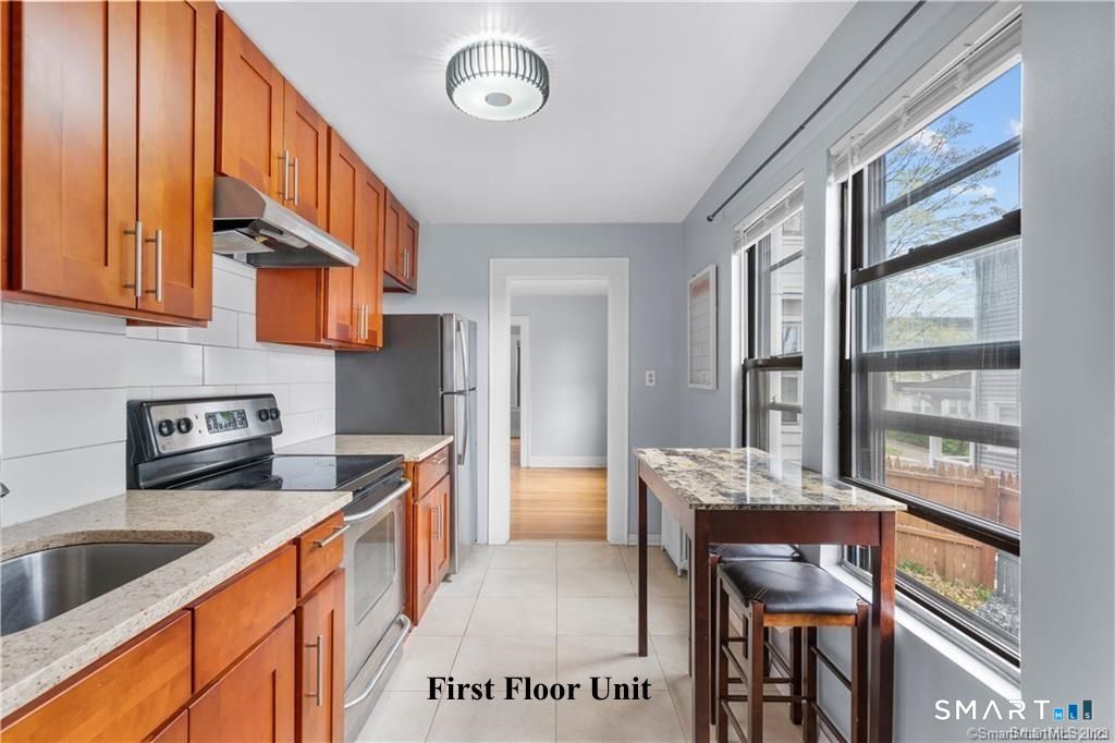 112 Colonial Road