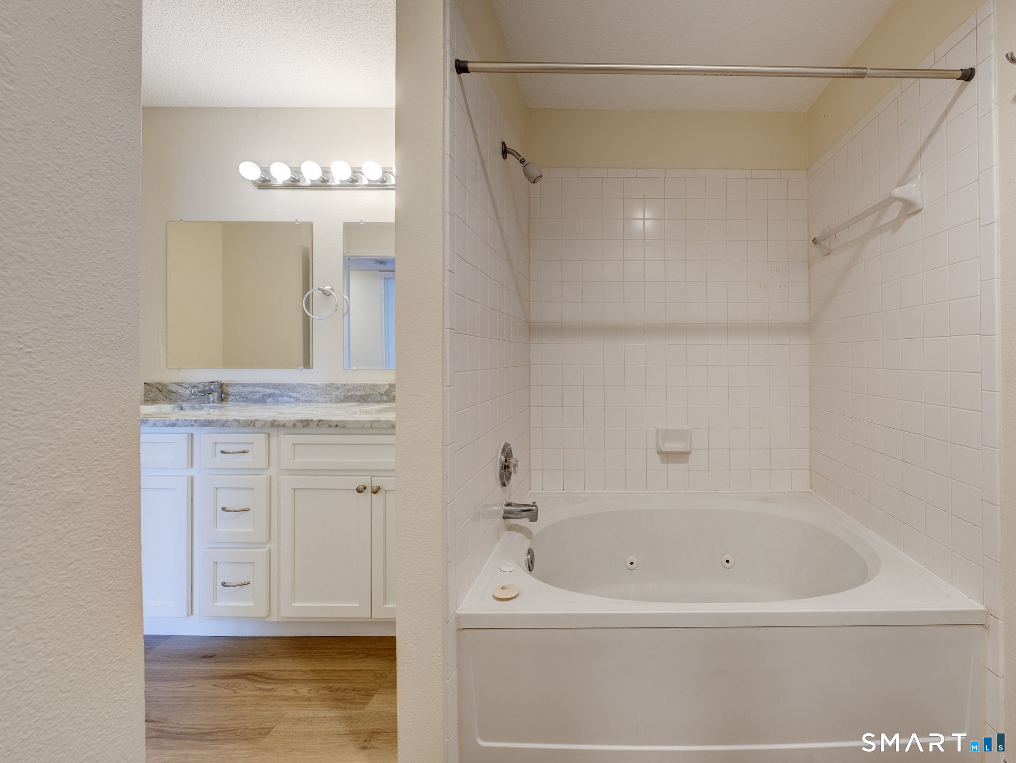 31 High Street Unit: 5307
