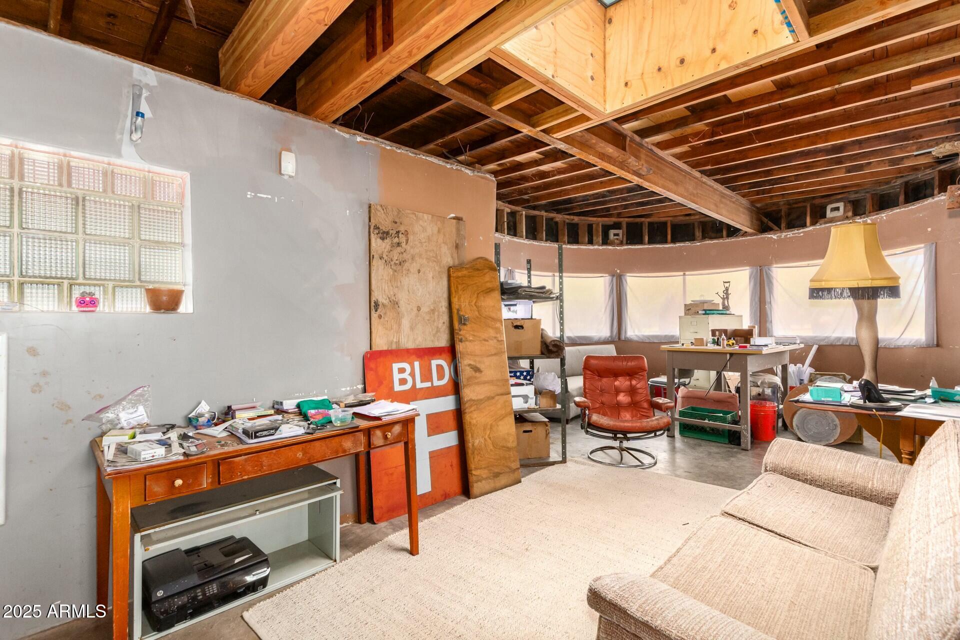 330 W MINNEZONA Avenue