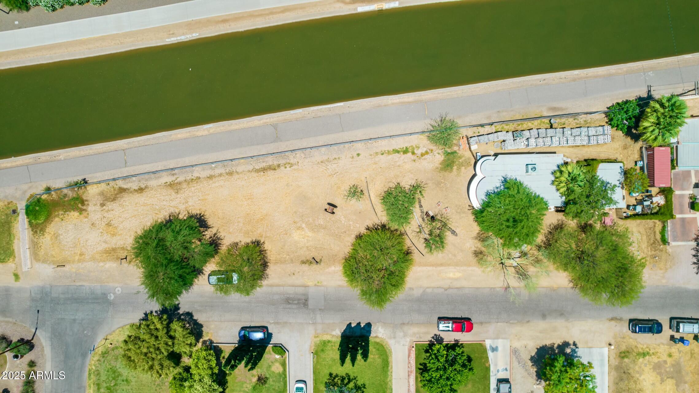 330 W MINNEZONA Avenue