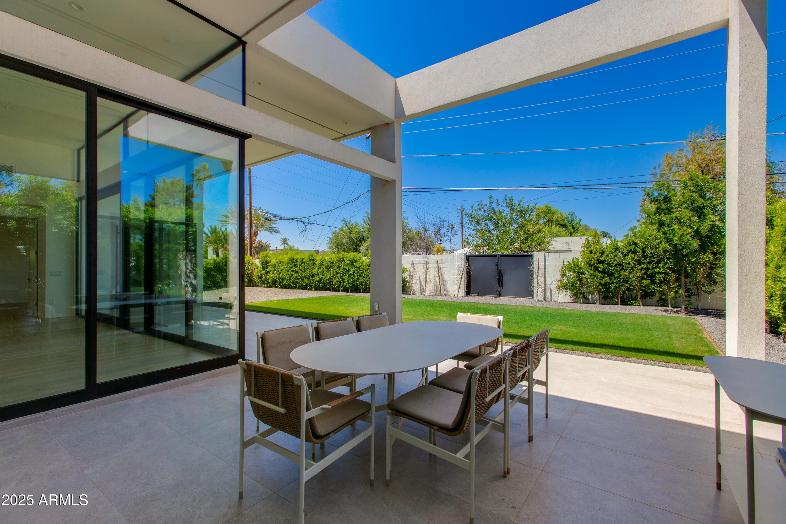4002 E AVALON Drive