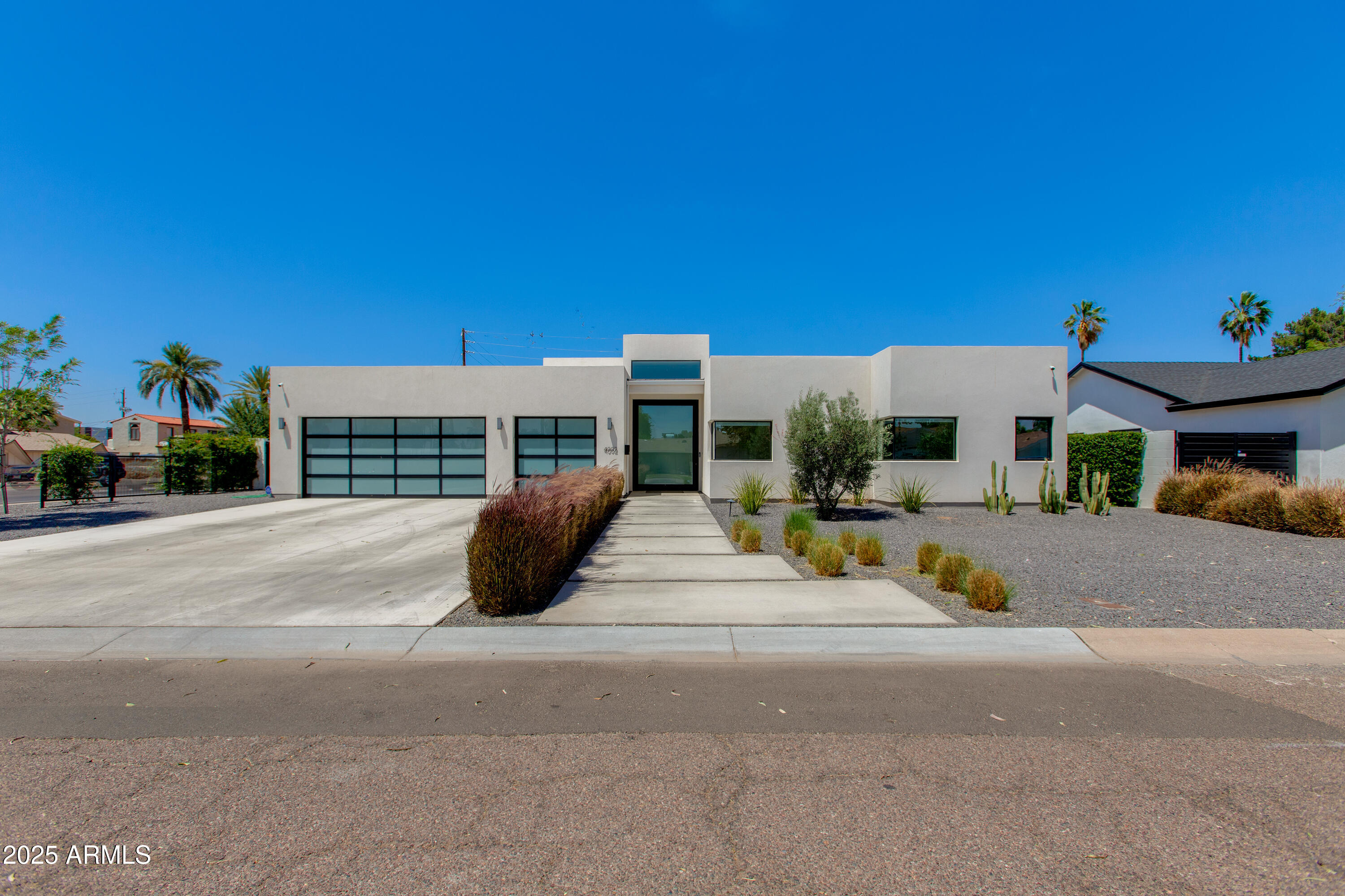4002 E AVALON Drive