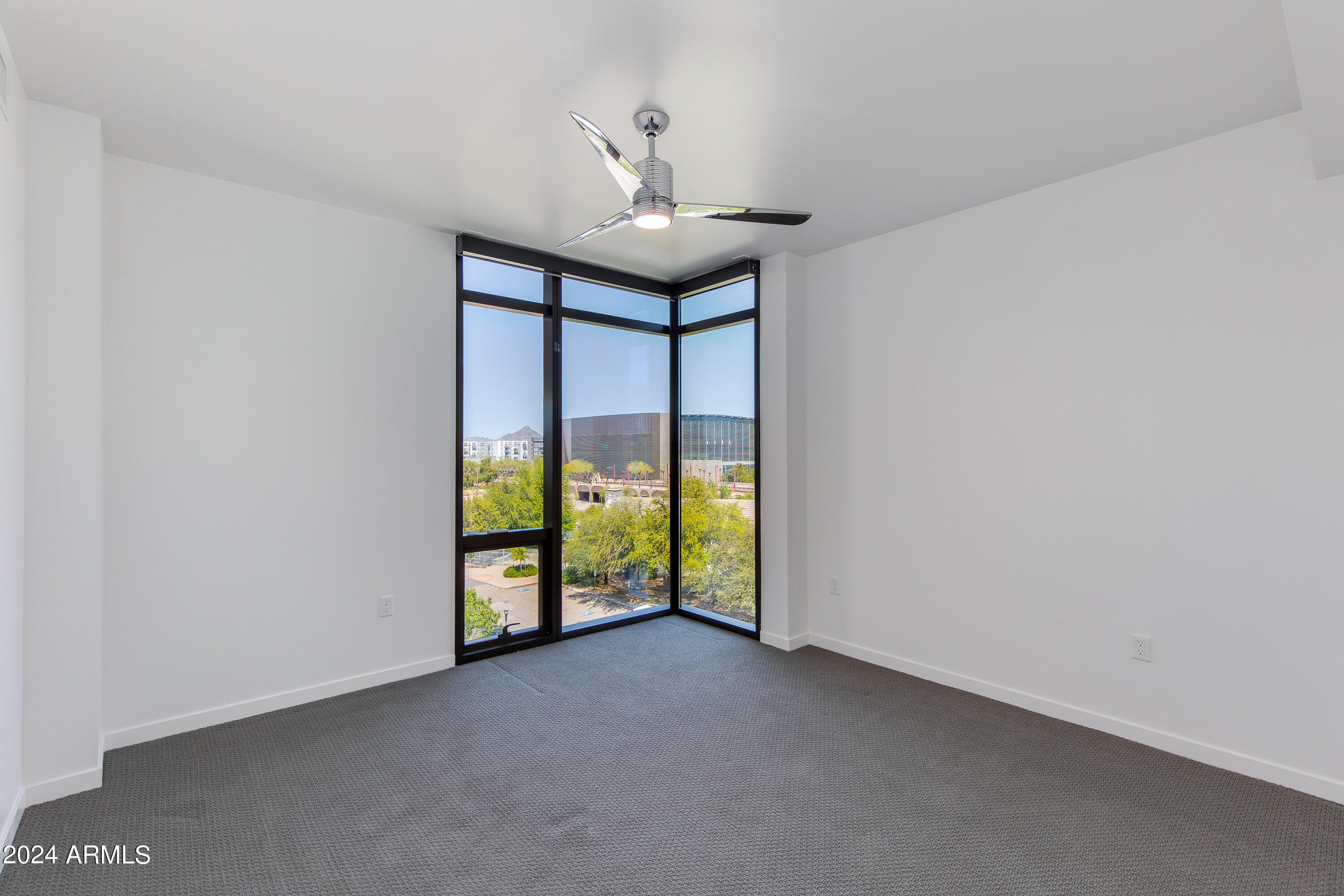 200 W PORTLAND Street, 511