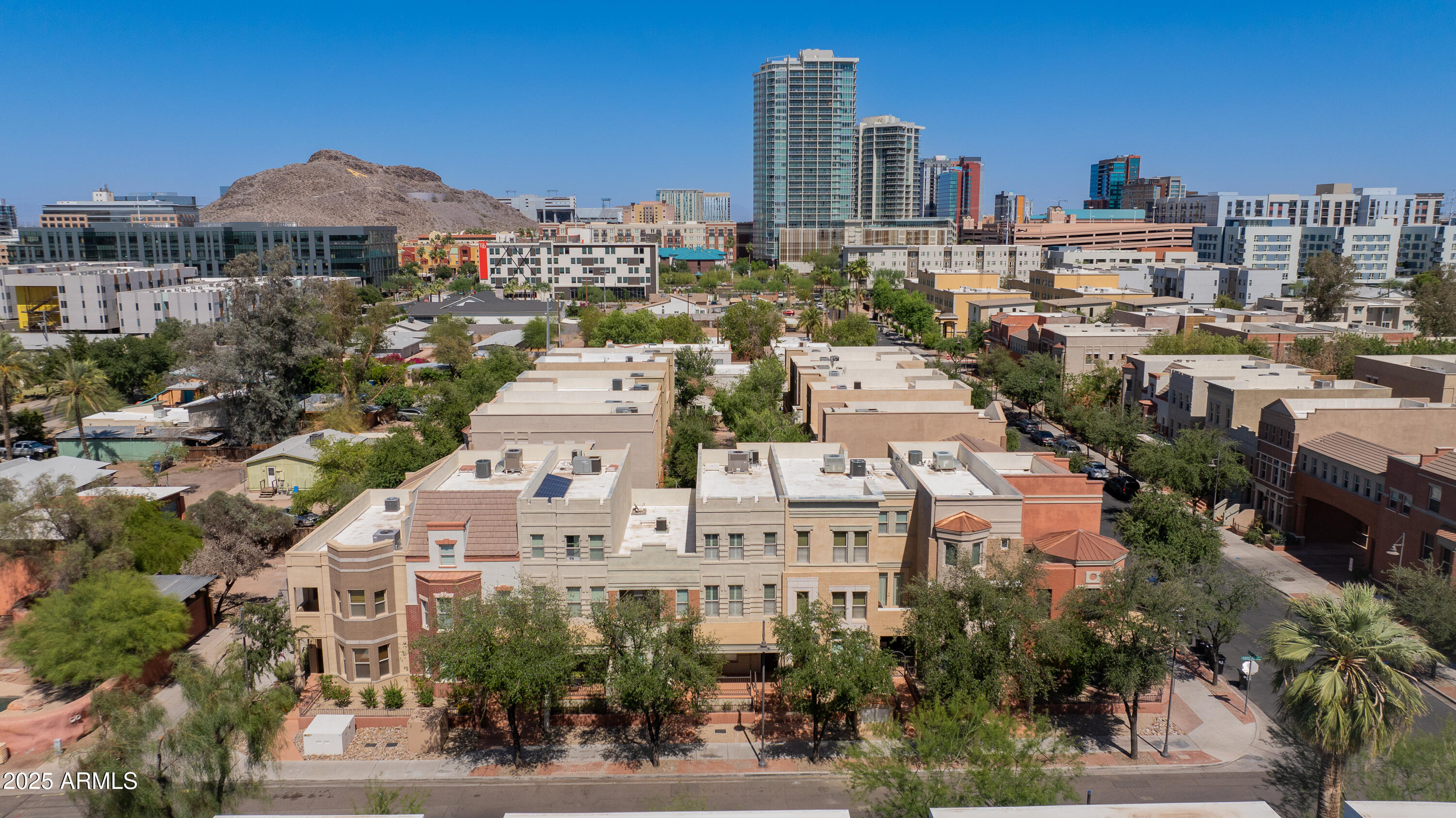 581 S ROOSEVELT Street