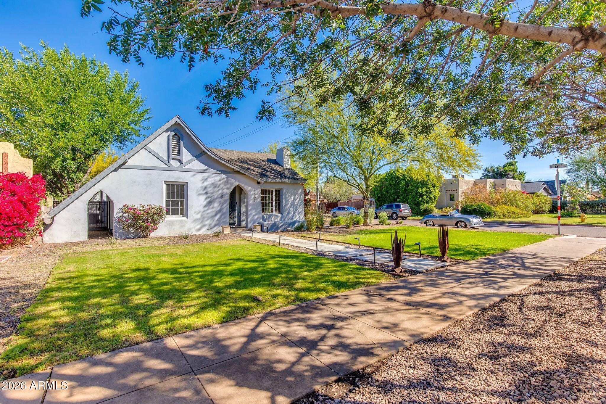 1302 W CULVER Street