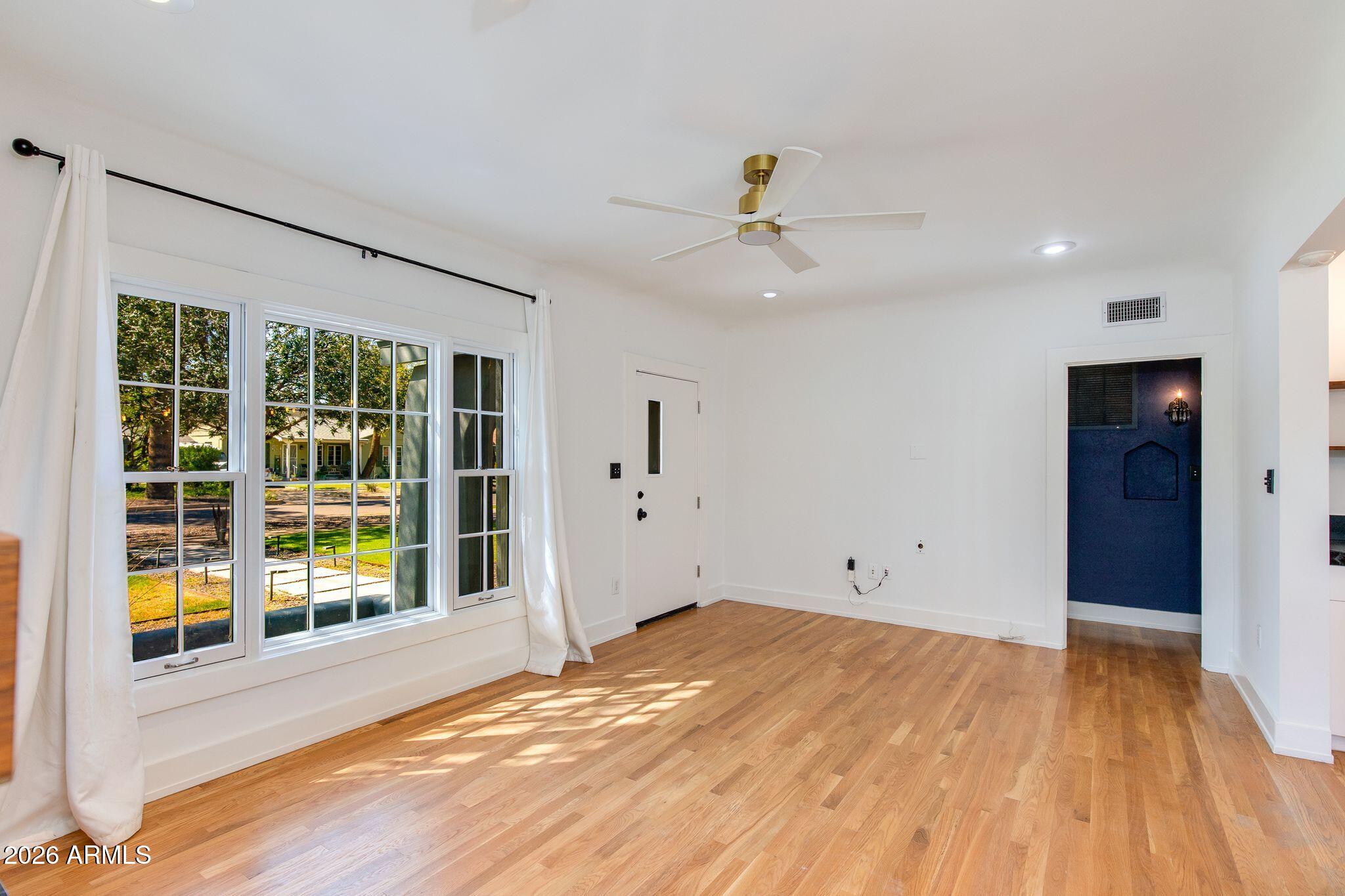 1302 W CULVER Street