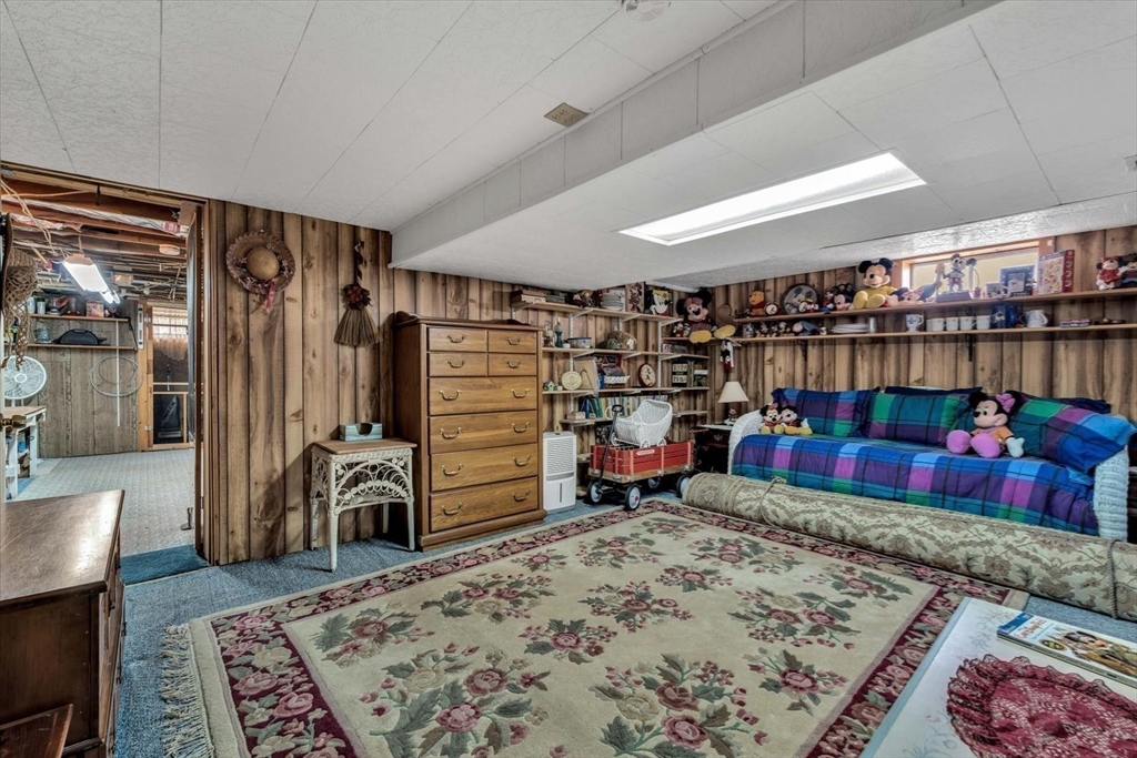 5 Monteiro St