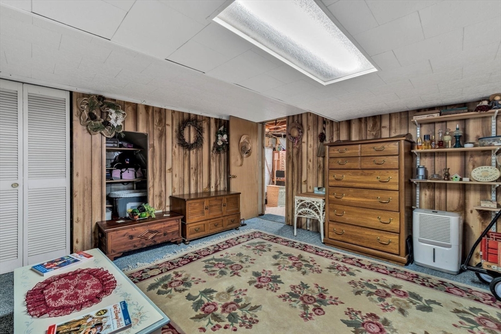 5 Monteiro St