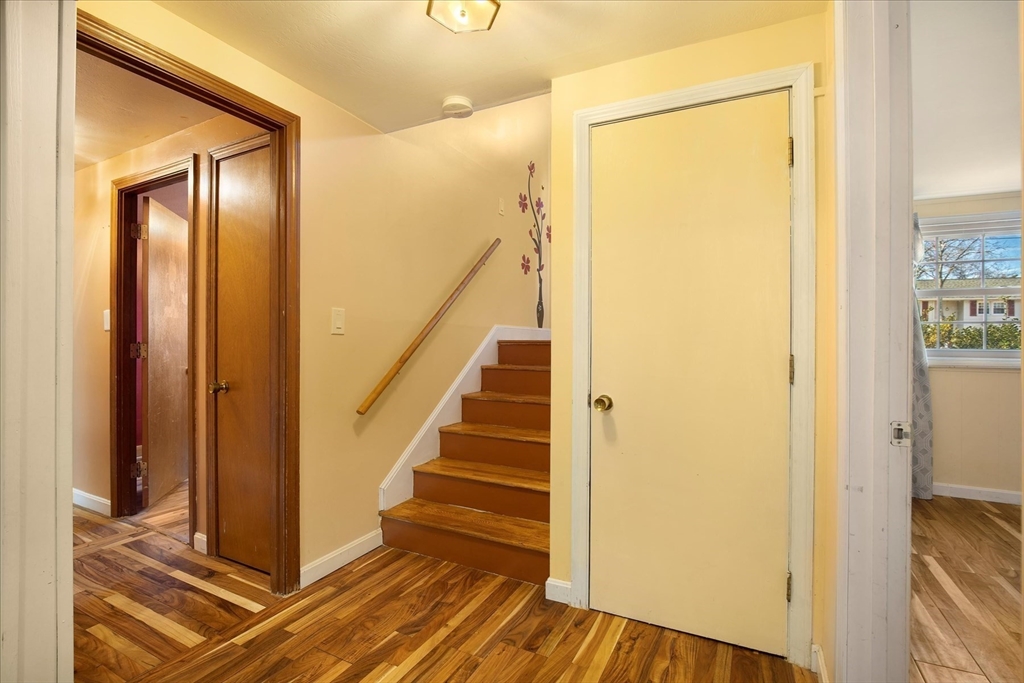 20 Westlea Ter