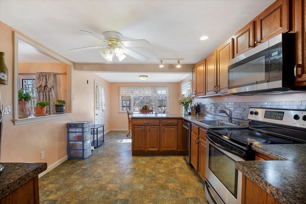 20 Westlea Ter
