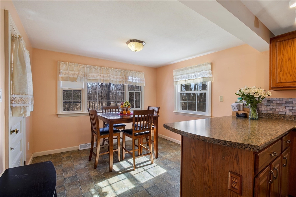 20 Westlea Ter