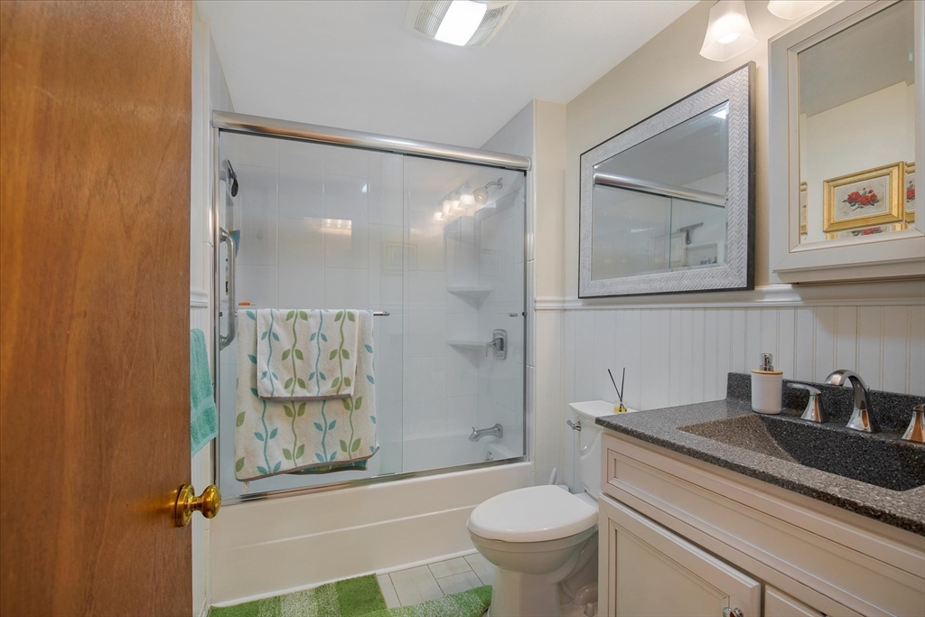 20 Westlea Ter