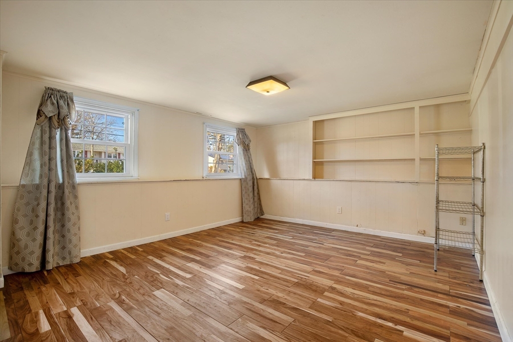 20 Westlea Ter