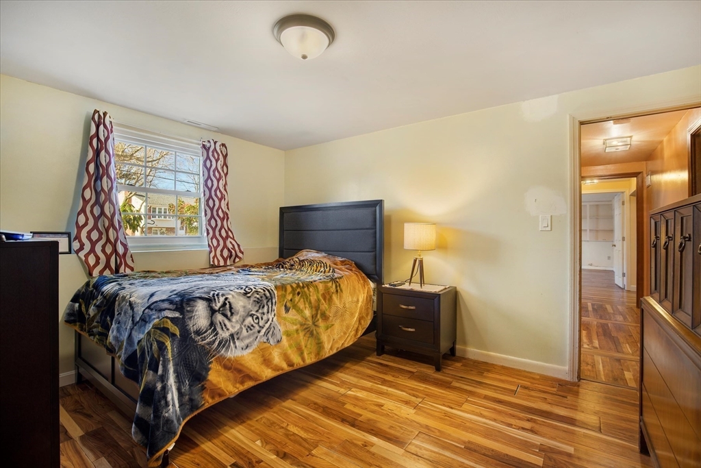 20 Westlea Ter