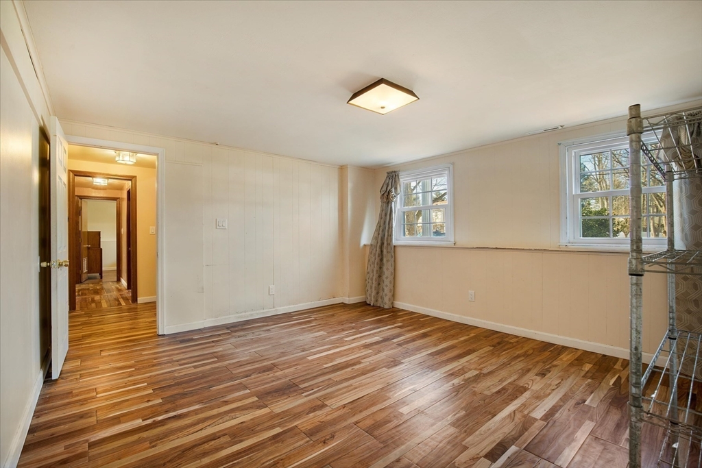 20 Westlea Ter
