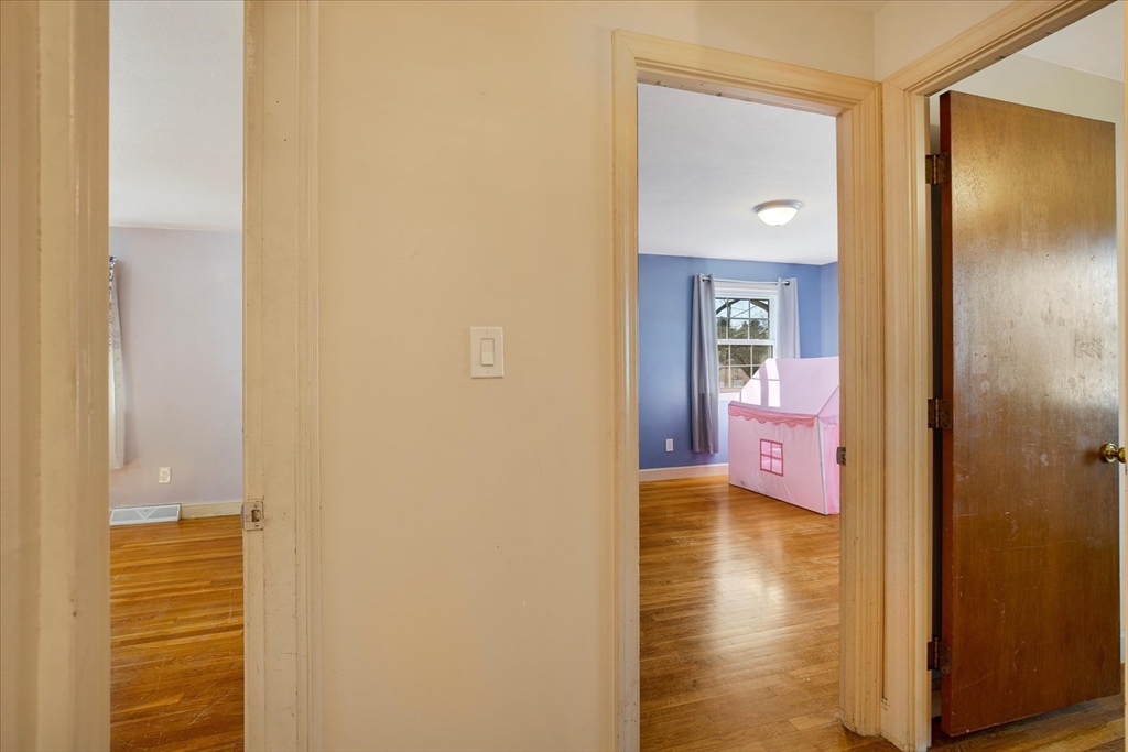 20 Westlea Ter
