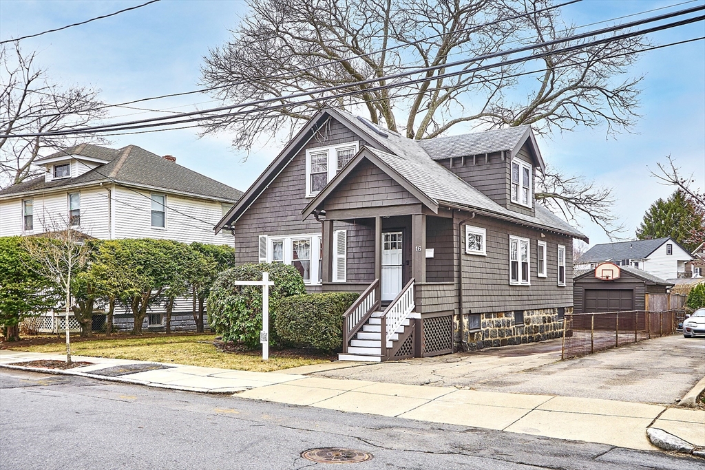 16 Wycliff Ave