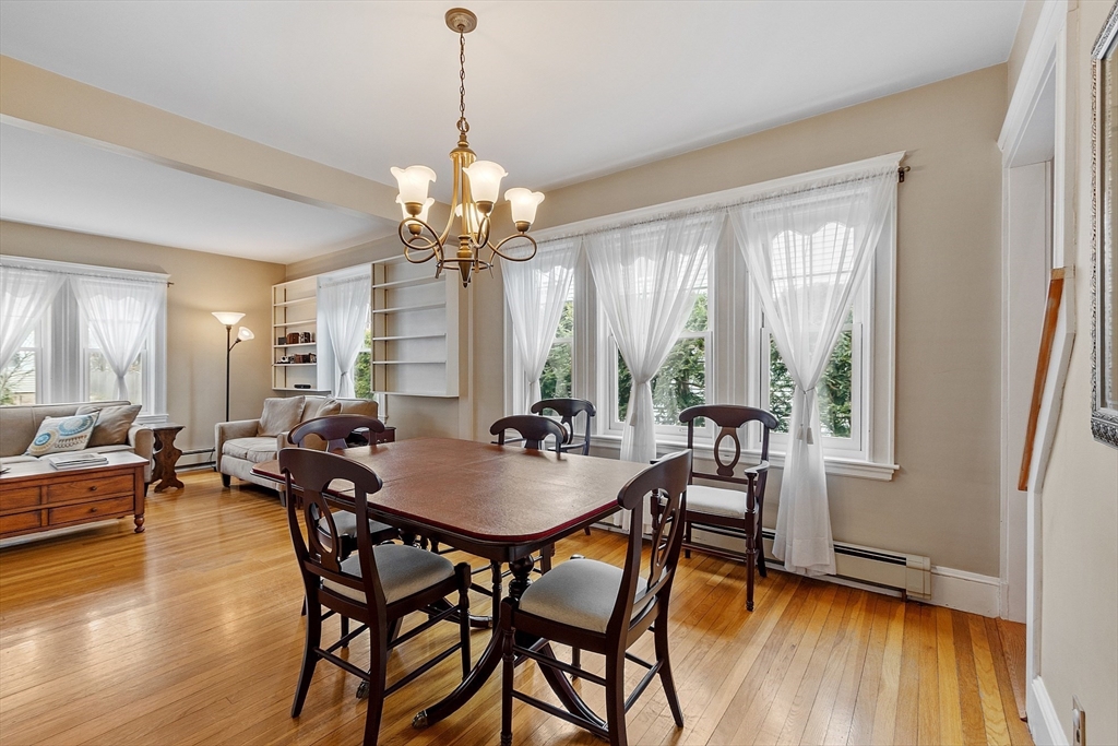 16 Wycliff Ave