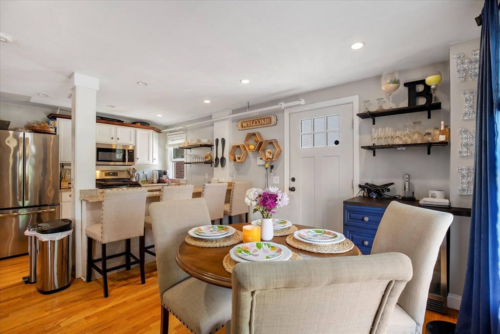 16 Main St # 303