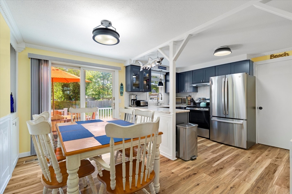 49 Village Ln