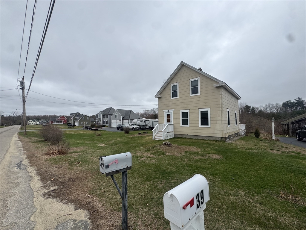 39 Burt St