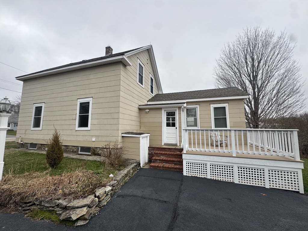 39 Burt St
