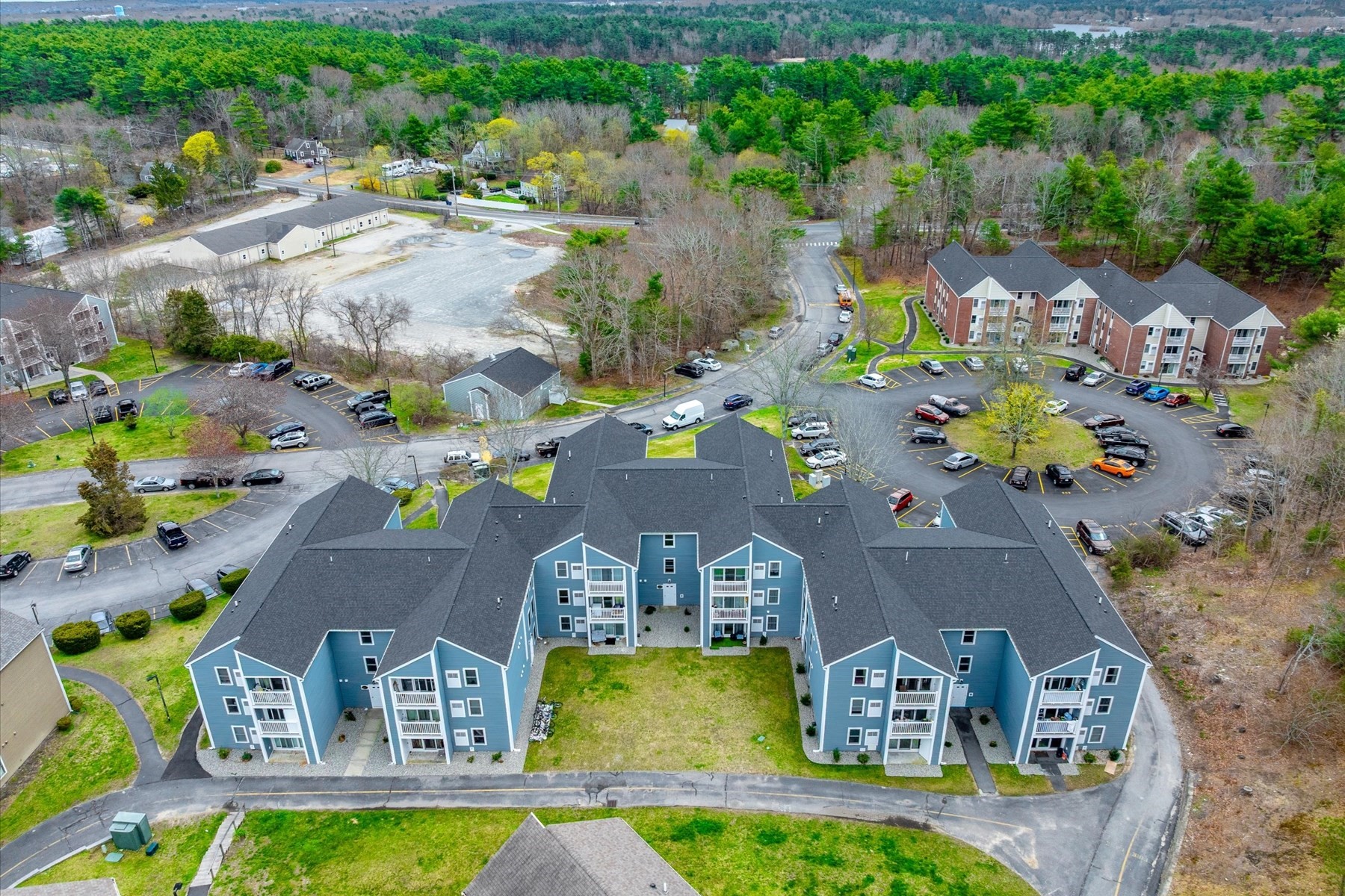 2 Marc Dr Unit: 2B7