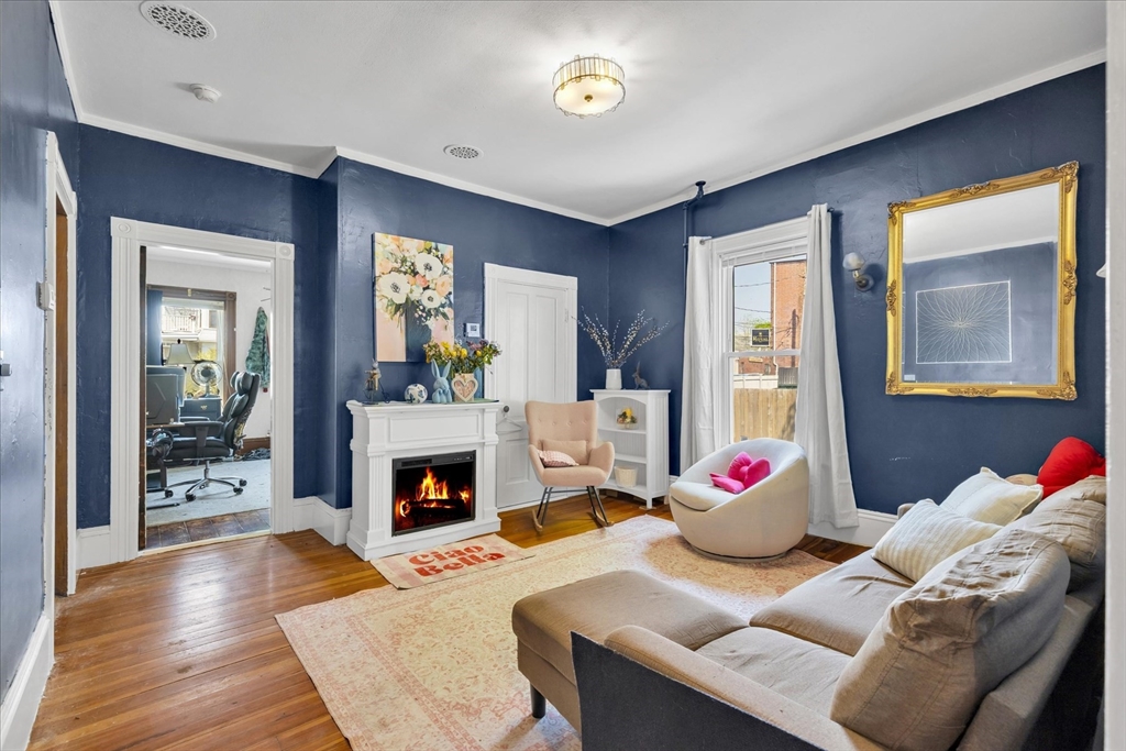 166 Center Avenue