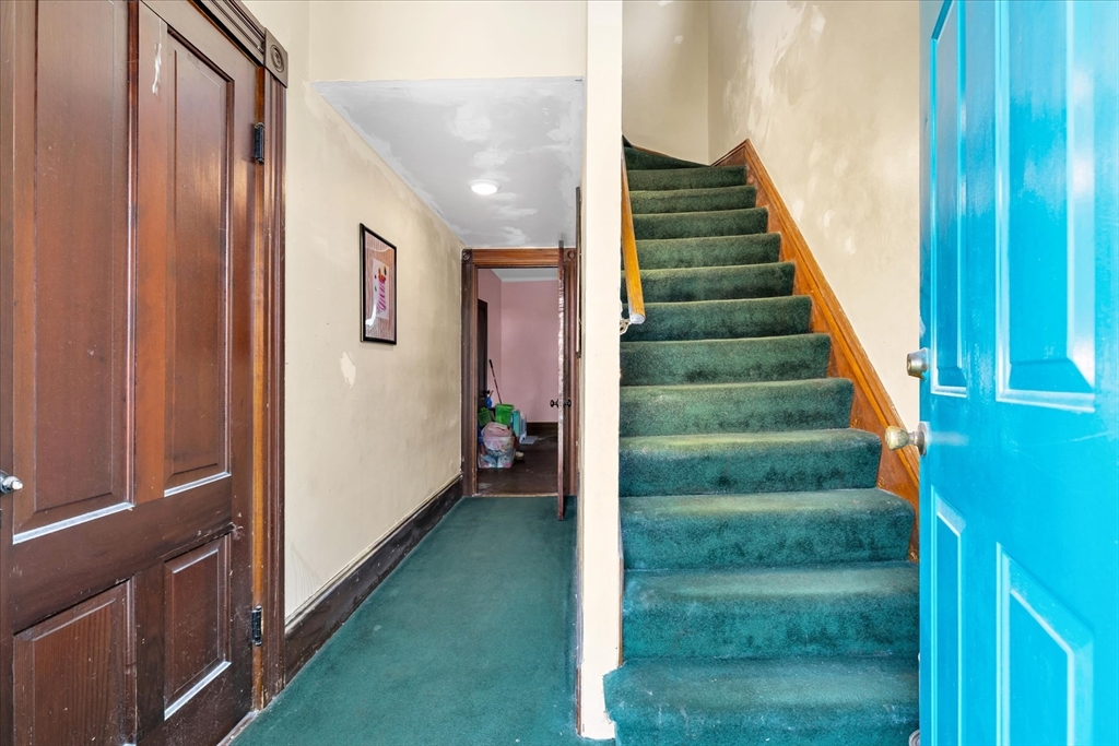 166 Center Avenue