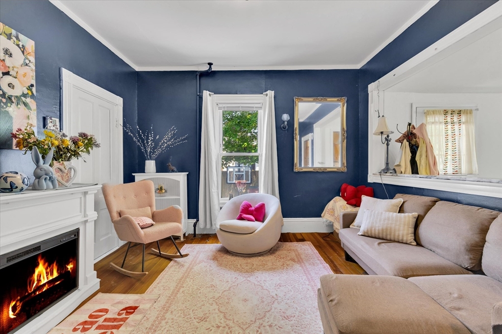 166 Center Avenue