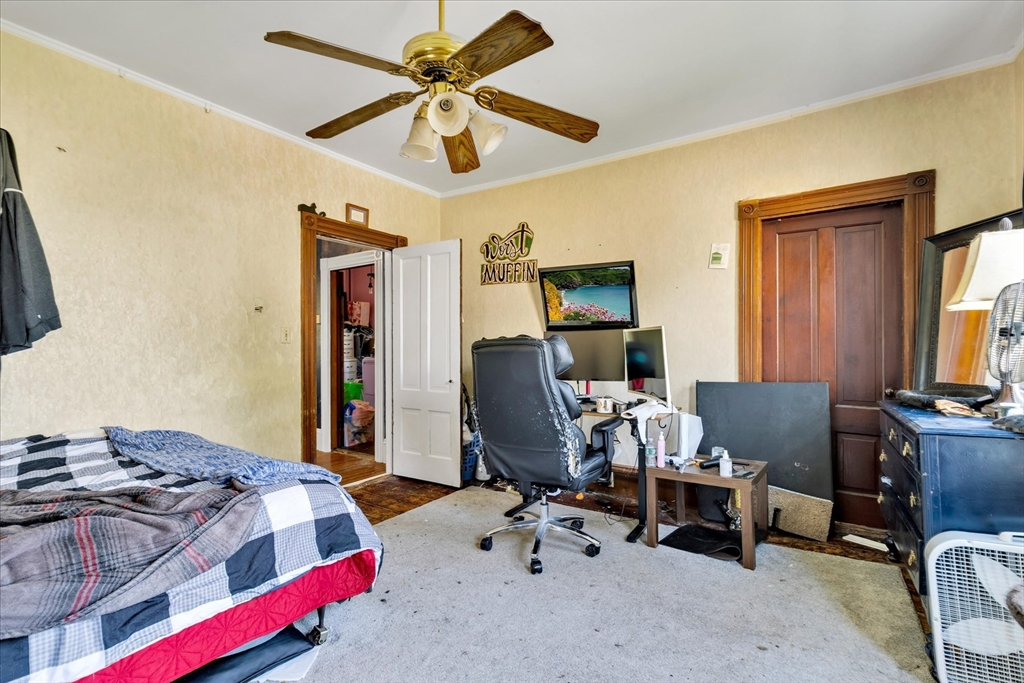 166 Center Avenue