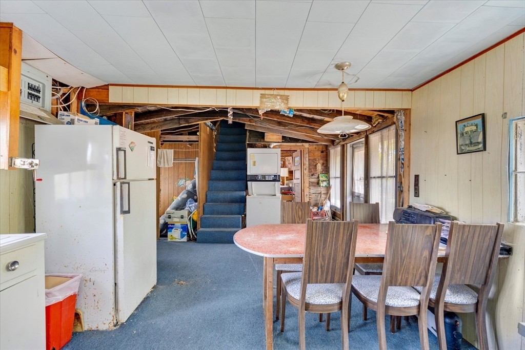 14 Old Colony Ave