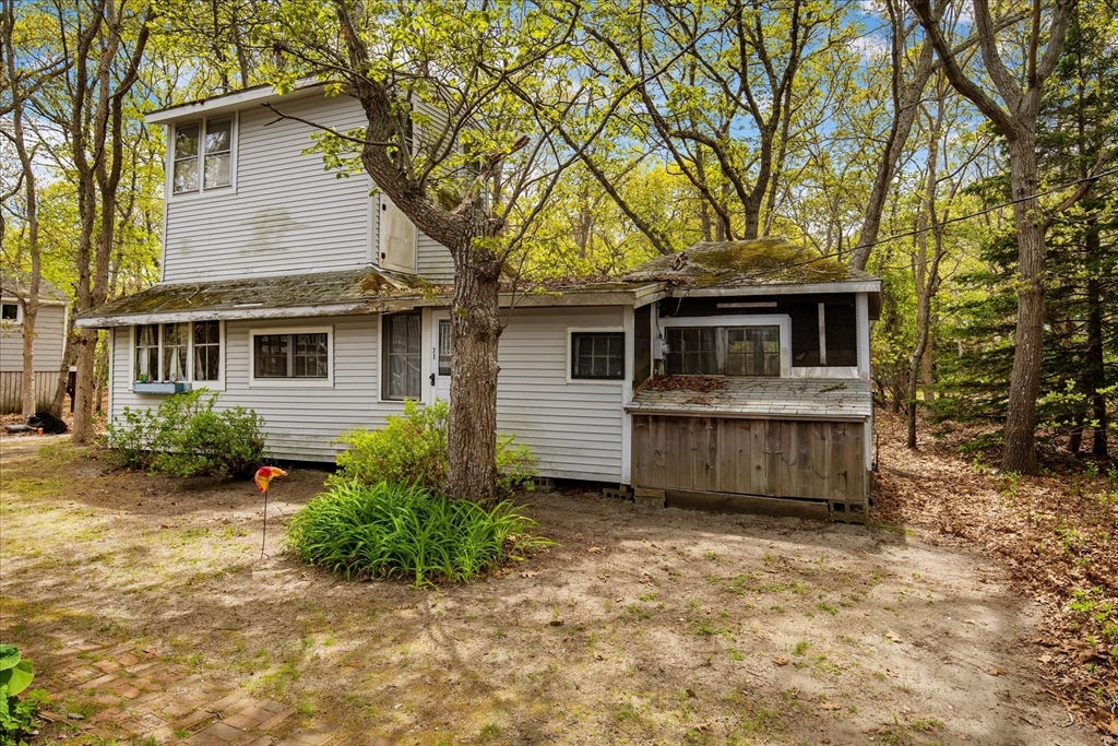 14 Old Colony Ave