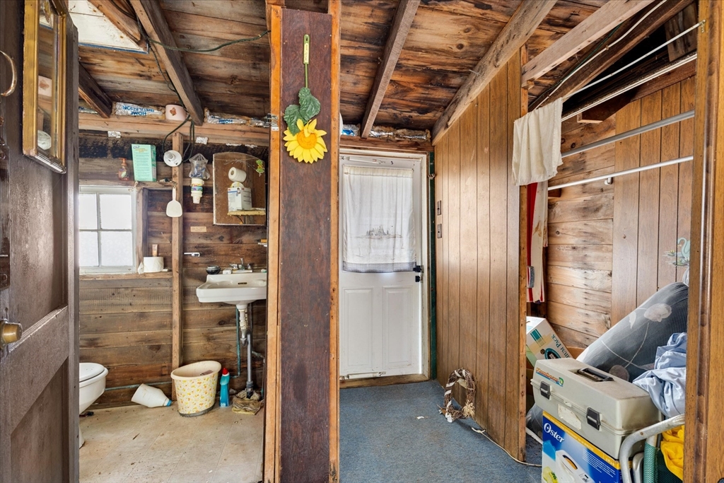 14 Old Colony Ave