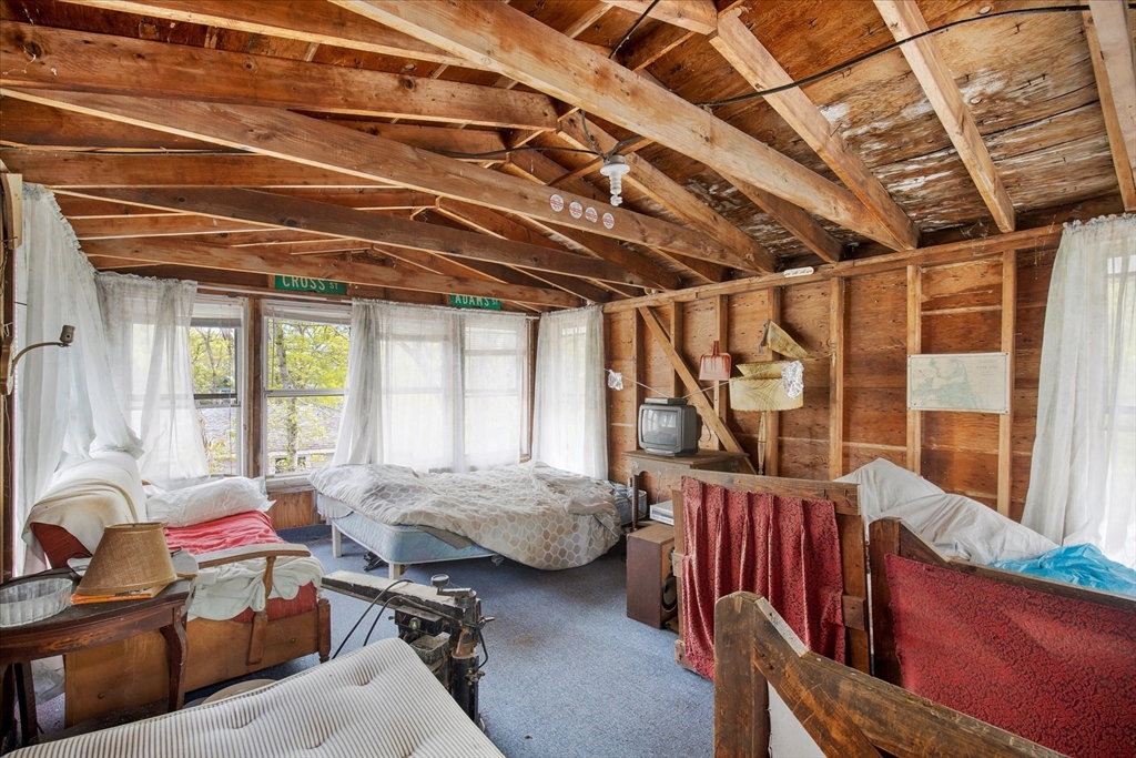 14 Old Colony Ave
