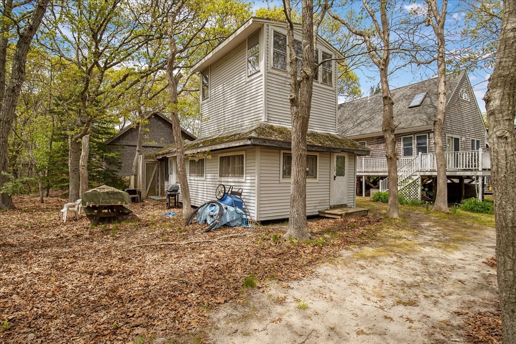 14 Old Colony Ave