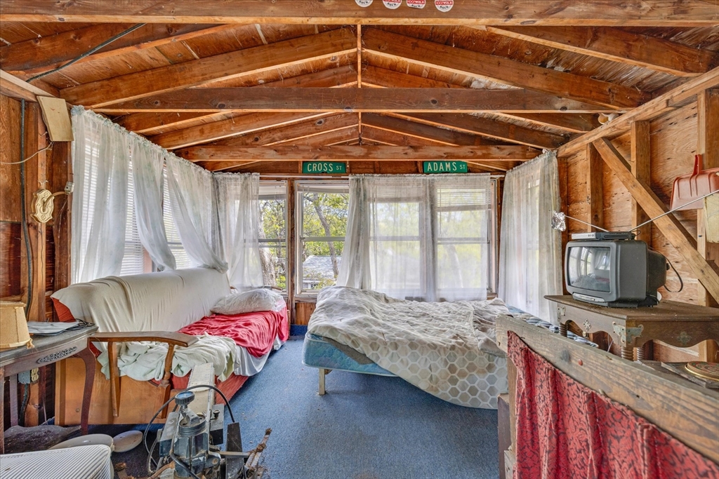 14 Old Colony Ave