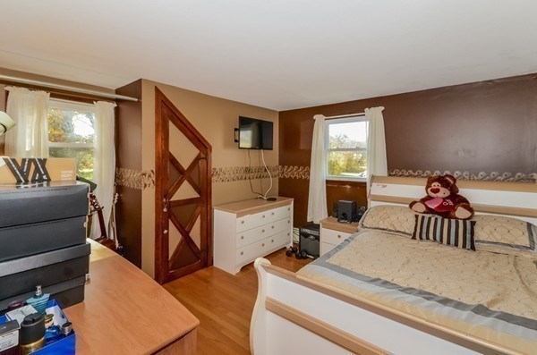365 Elm St