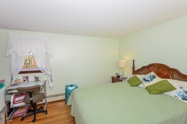 365 Elm St