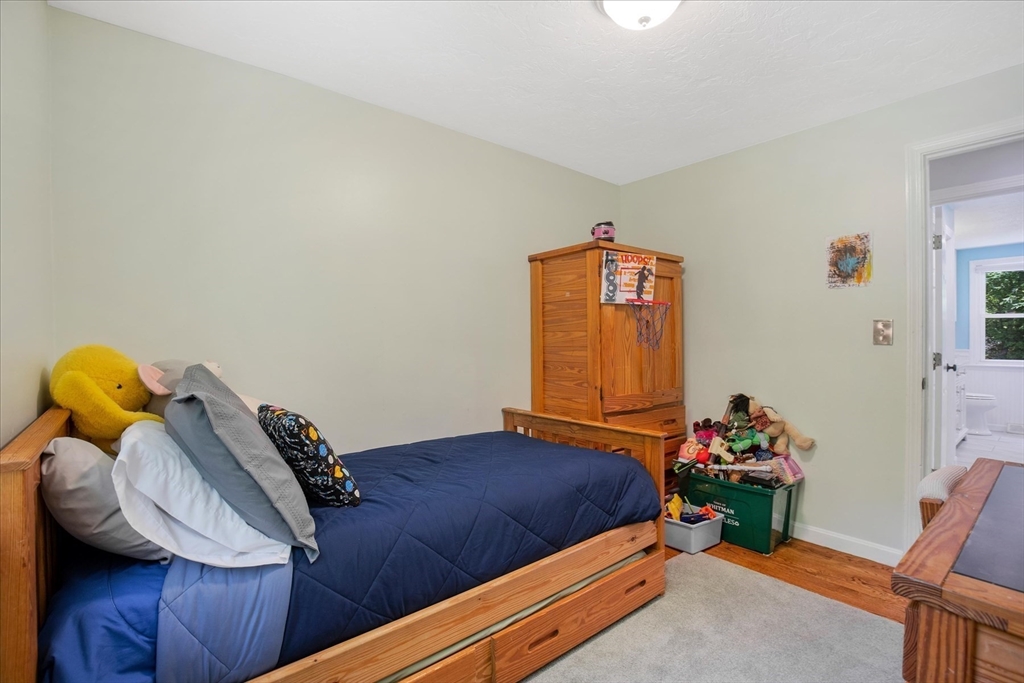 2 Wilson Ln