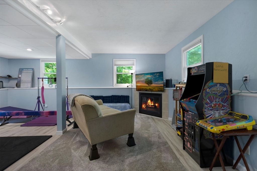 2 Wilson Ln