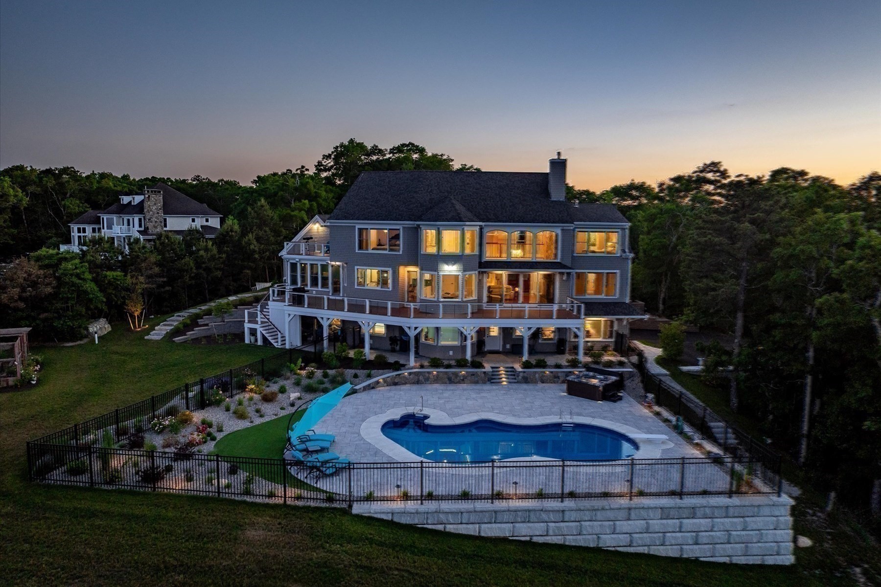 9 Clare Rd