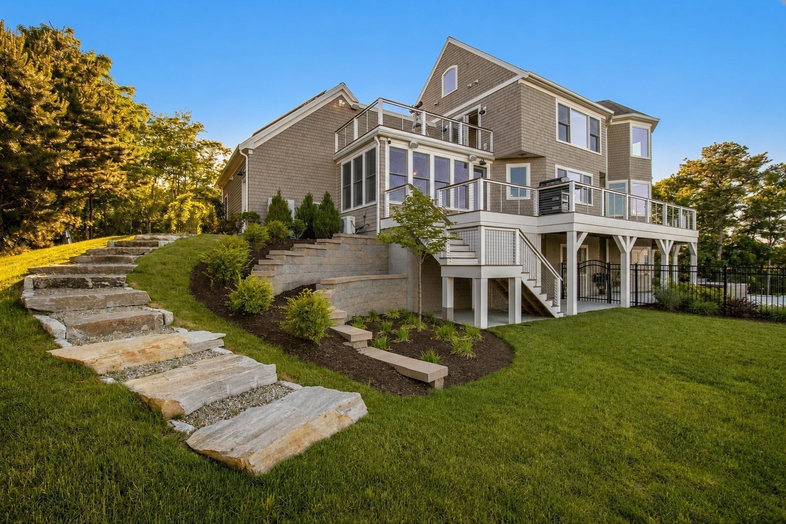 9 Clare Rd